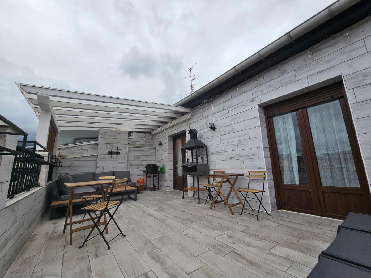 Habitacion En Atico Con Terraza En Bilbao Daire Dış mekan fotoğraf